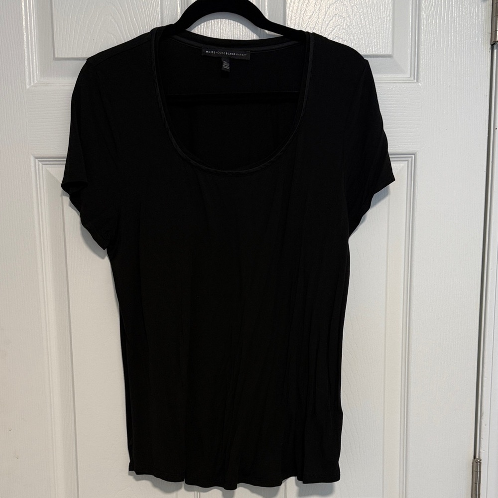 White House Black Market Black Scoop Neck Short Sleeve Tee